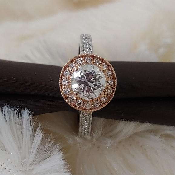 LADIES ENGAGEMENT🎀💍🎀 - Picture 1 of 8